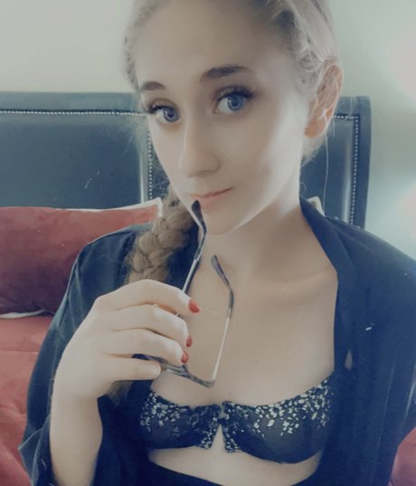 Miss PhoebeV leaks onlyfans