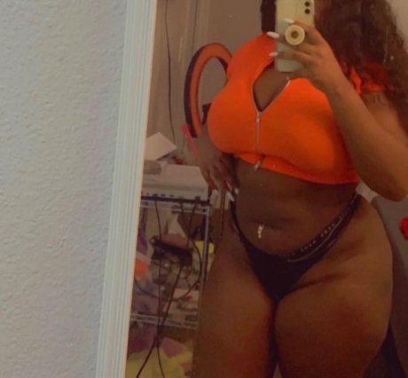 JANELL_ onlyfans free