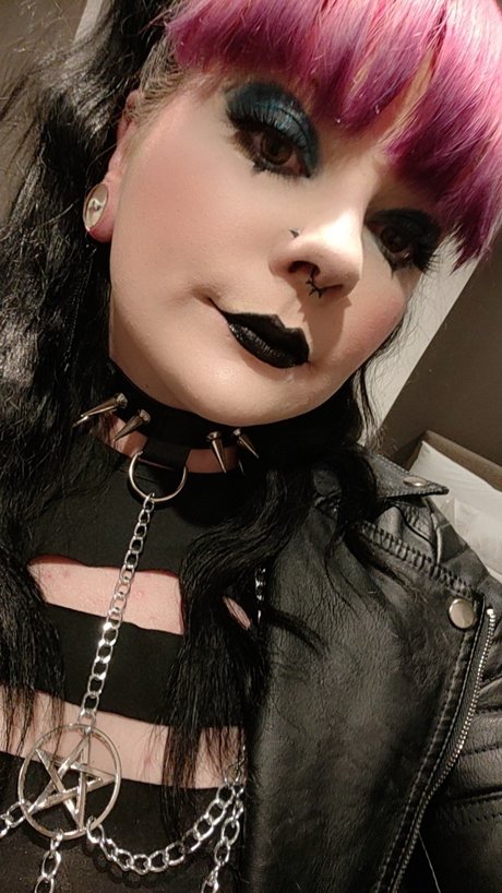 Batty Babe onlyfans sextape leak