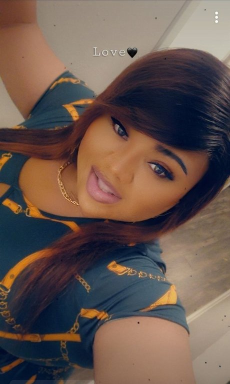 BBW Ts Mo Nae leaked onlyfans pics