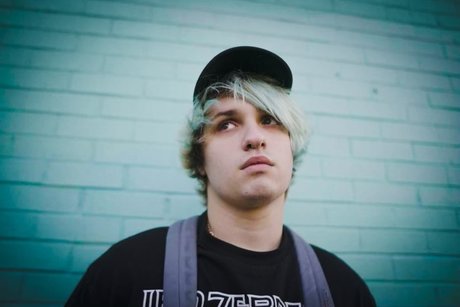 Elias Cole onlyfans leakes