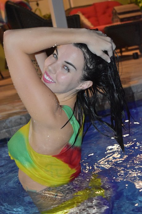 hotlittlehippy onlyfans leajs