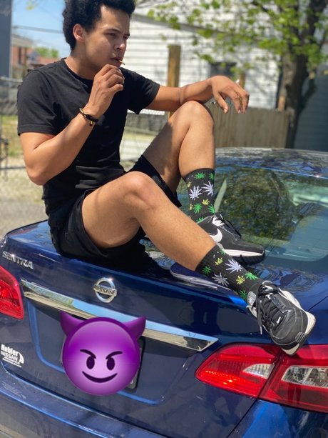 Freddie D nudes only fans