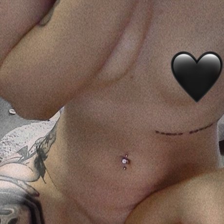 Miss Louise onlyfans naked pics