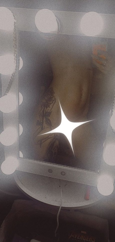 Miss Louise nude porn onlyfans