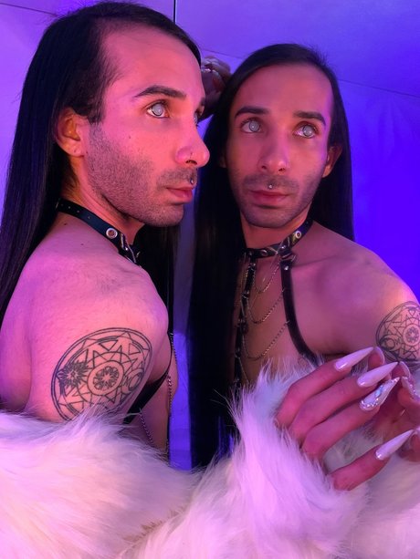 Memphis Brooks onlyfans nude pictures