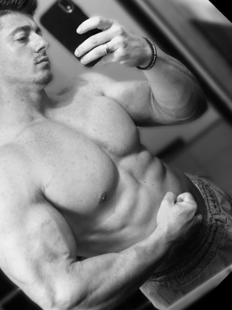 MMarquezan naked only fans