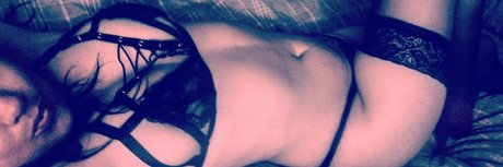 Mizzlolabankz onlyfans nude content