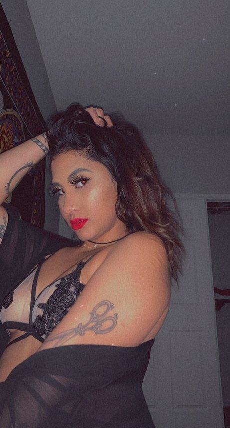 Mixed Mermaid_ onlyfans model images