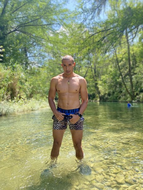 Carlos Mateo Leyva feet onlyfans