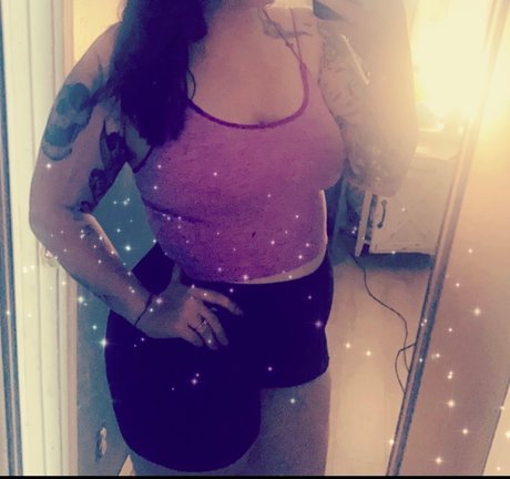 Heyy Babiii onlyfans leaks.