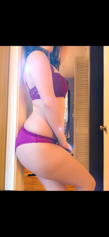 _Emi and Mitch_ onlyfans leaked tits