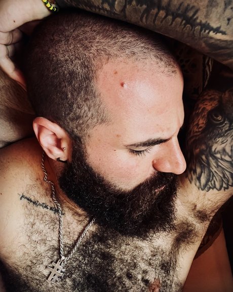 MorboTf naked only fans