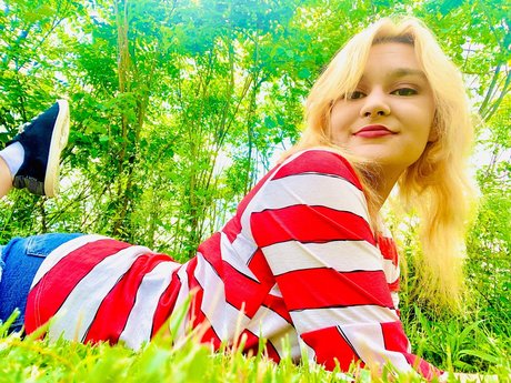 mooshySooshi only fans review