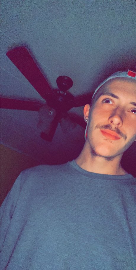 Matthew Campisi nude on onlyfans