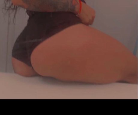 Thick thighs leaked only fans
