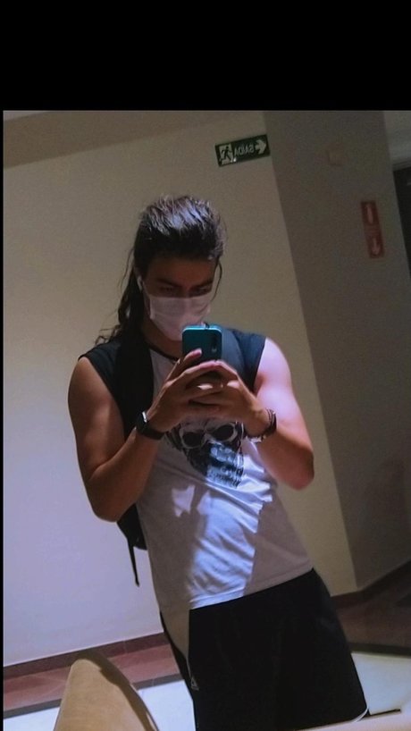 HotTourist onlyfans hot