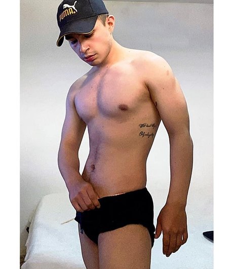 El Gero Sanchez naked onlyfans leak