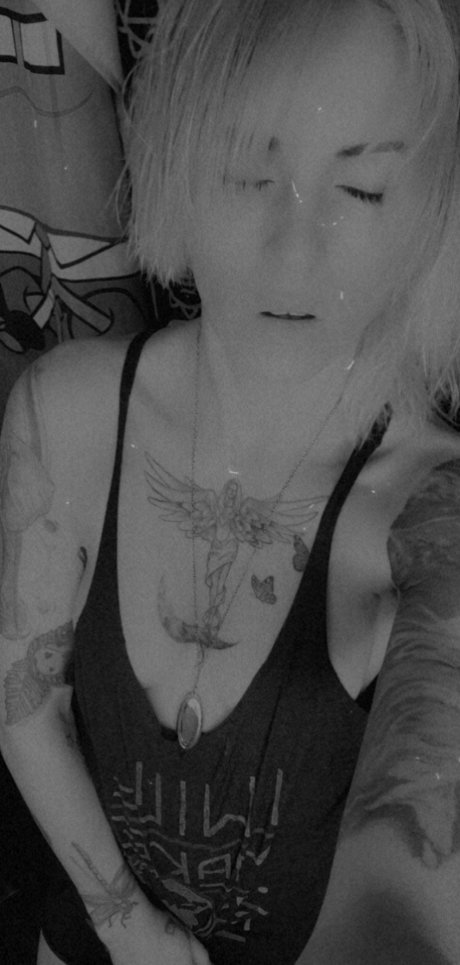 Queen Elena onlyfans leak