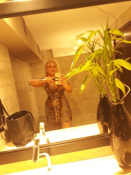 Jade Skrabe nude onlyfans porn