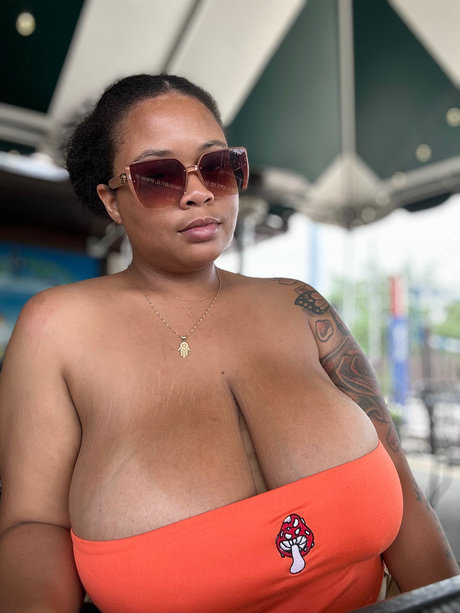 _Sylvia Half Fans_ nude only fans leaks