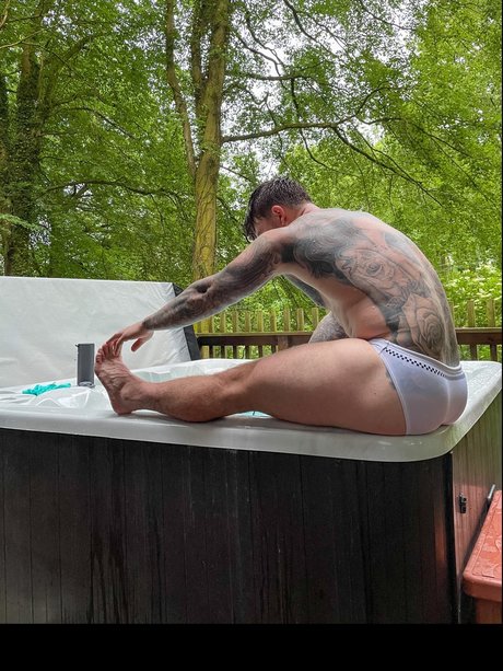 Hatts17 Free onlyfans model photo