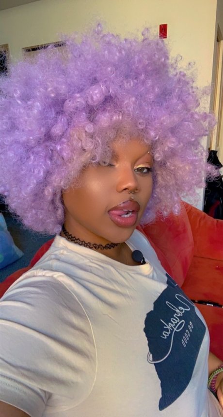 Ria Gold onlyfans model