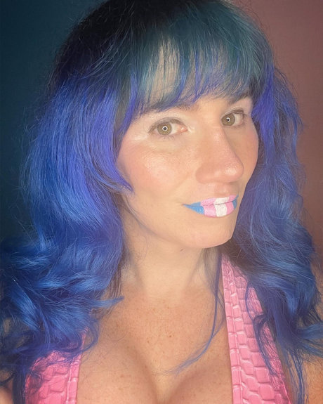 Blaze Bops onlyfans model photos