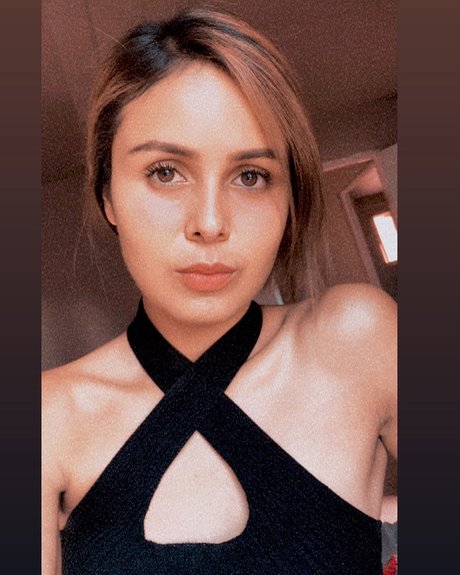 Sara amp ampMar onlyfans creator