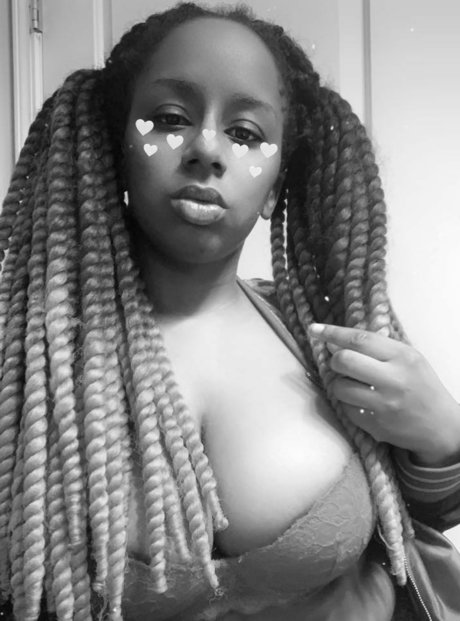 Harmonii Quinn onlyfans ass