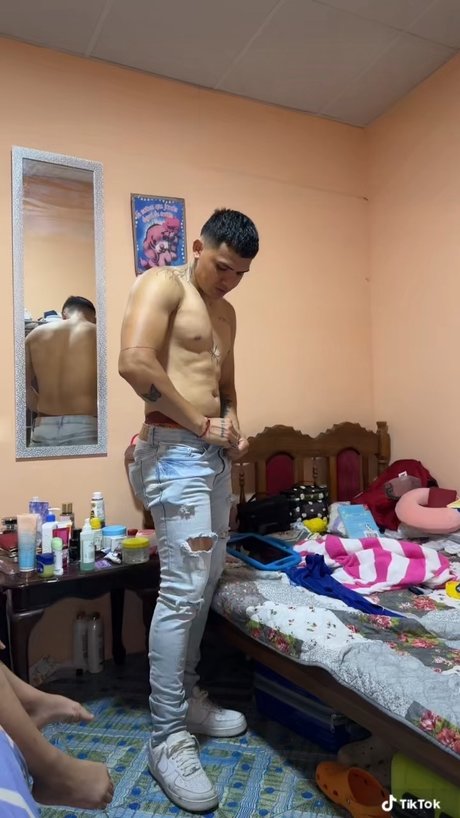 Elias Portillo onlyfans nude leaked