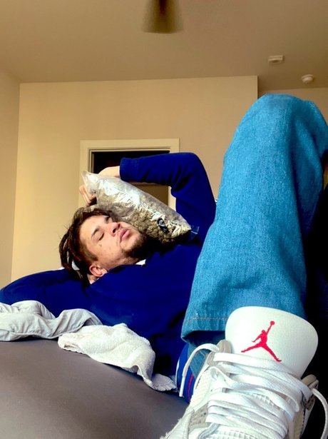 FreakyD33k nudes onlyfans