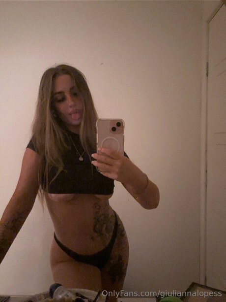 petite latina top 2 6_ onlyfans leaks