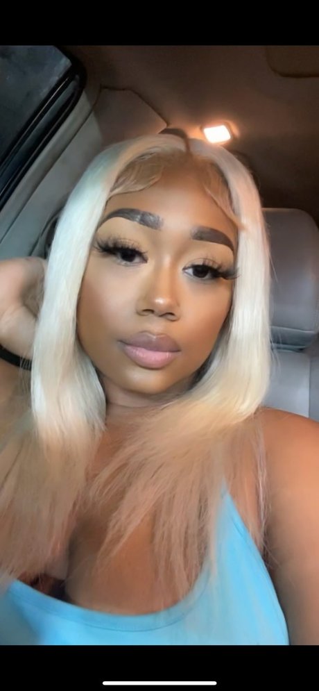 ConnieSuee onlyfans nude leak