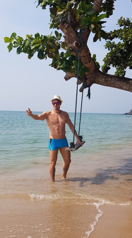 MrHotStuff onlyfans leaks naked