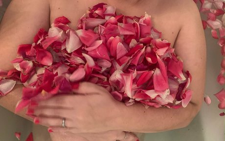 kinkyqueenofspades onlyfans nudes