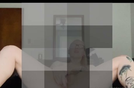 harlowquinnfree onlyfans leajs