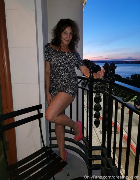 glasses blowjob onlyfans naked galleries