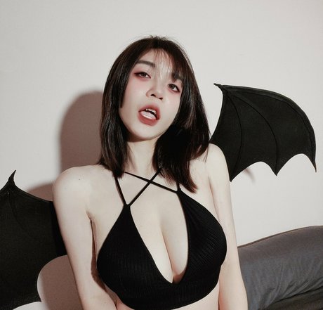 wutangyogurt only fans photos