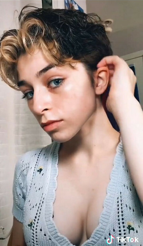 graceful addison only fans photos