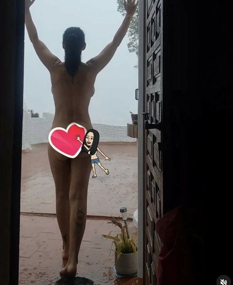 Janina Tregambe onlyfans fotos