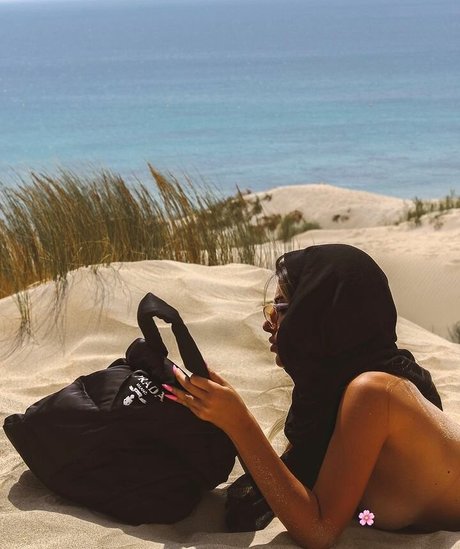 Sara Fructuoso naked onlyfans leaks