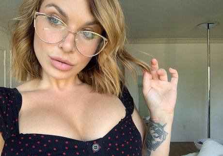 itsivylebelle pics onlyfans