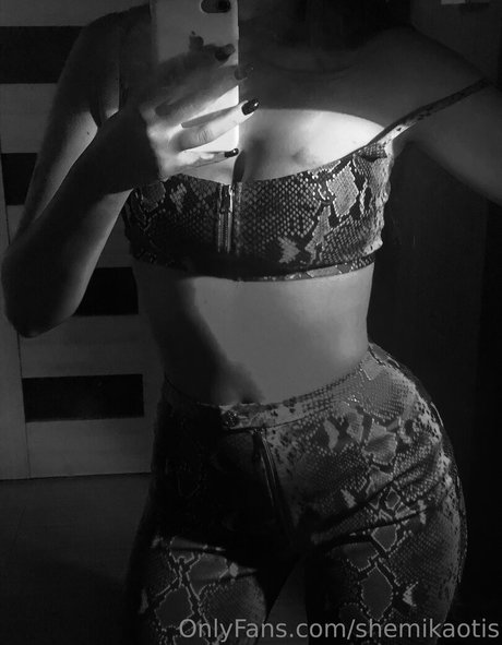 shemikaotis naked onlyfans leak