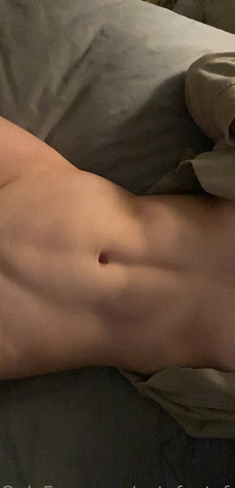 cutefeetyfeet onlyfans posts