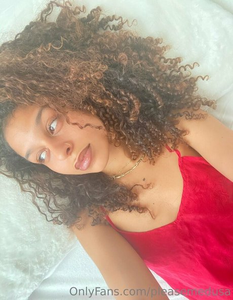 pleasemedusa naked onlyfans leaked