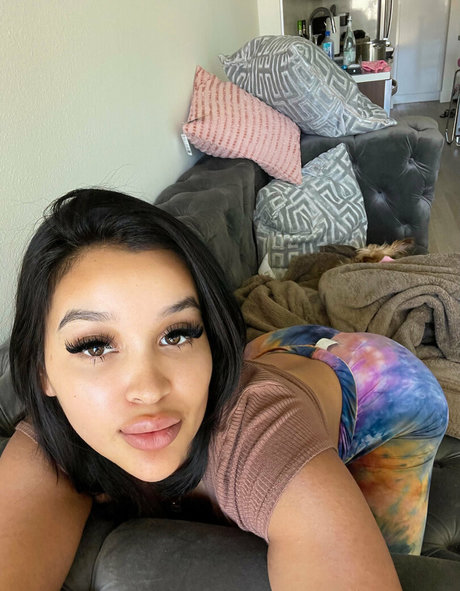 belicenaamor onlyfans leak nudes