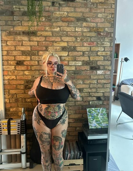 stupiderandhotter only fans pics