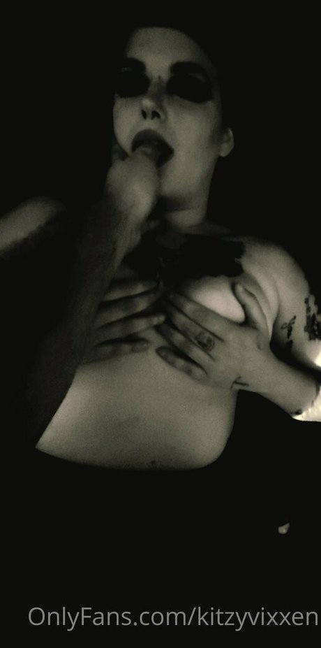 kitzyvixxen onlyfans de