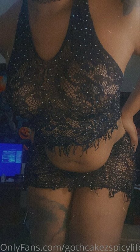 gothcakezspicylife only fans naked